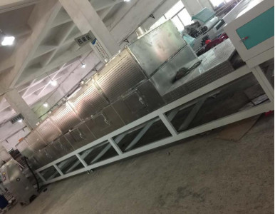Industrial Microwave Vacuum Drying Equipment 380V 10T/h Capacity