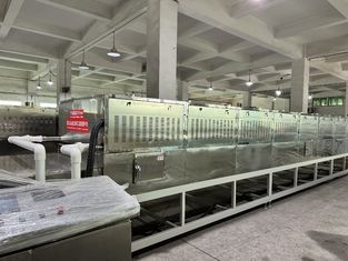 Sustainable Manufacturing Eco-Conscious Design 14 Stage Microwave Drying Machine For Pulp Sea Food