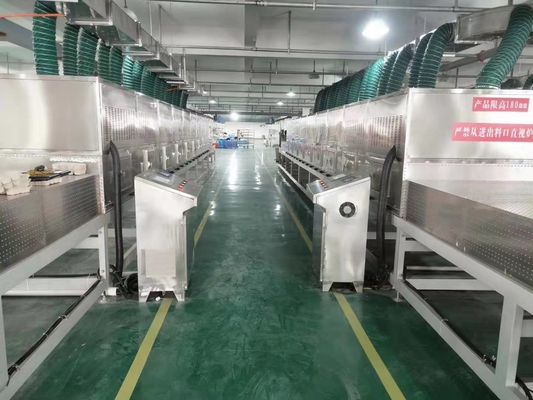17530mm×1600mm×1100mm Vacuum Microwave Dryer For Precise Temperature Control At 80C